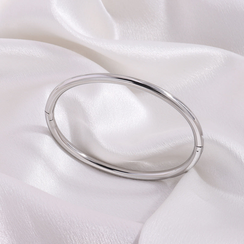 Wholesale Titanium Steel Fashion Stainless Steel Love Bracelet